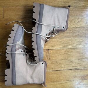 JCrew Gwen Canvas Lace Up Lug Sole Boot Size 10 Light Caramel EUC